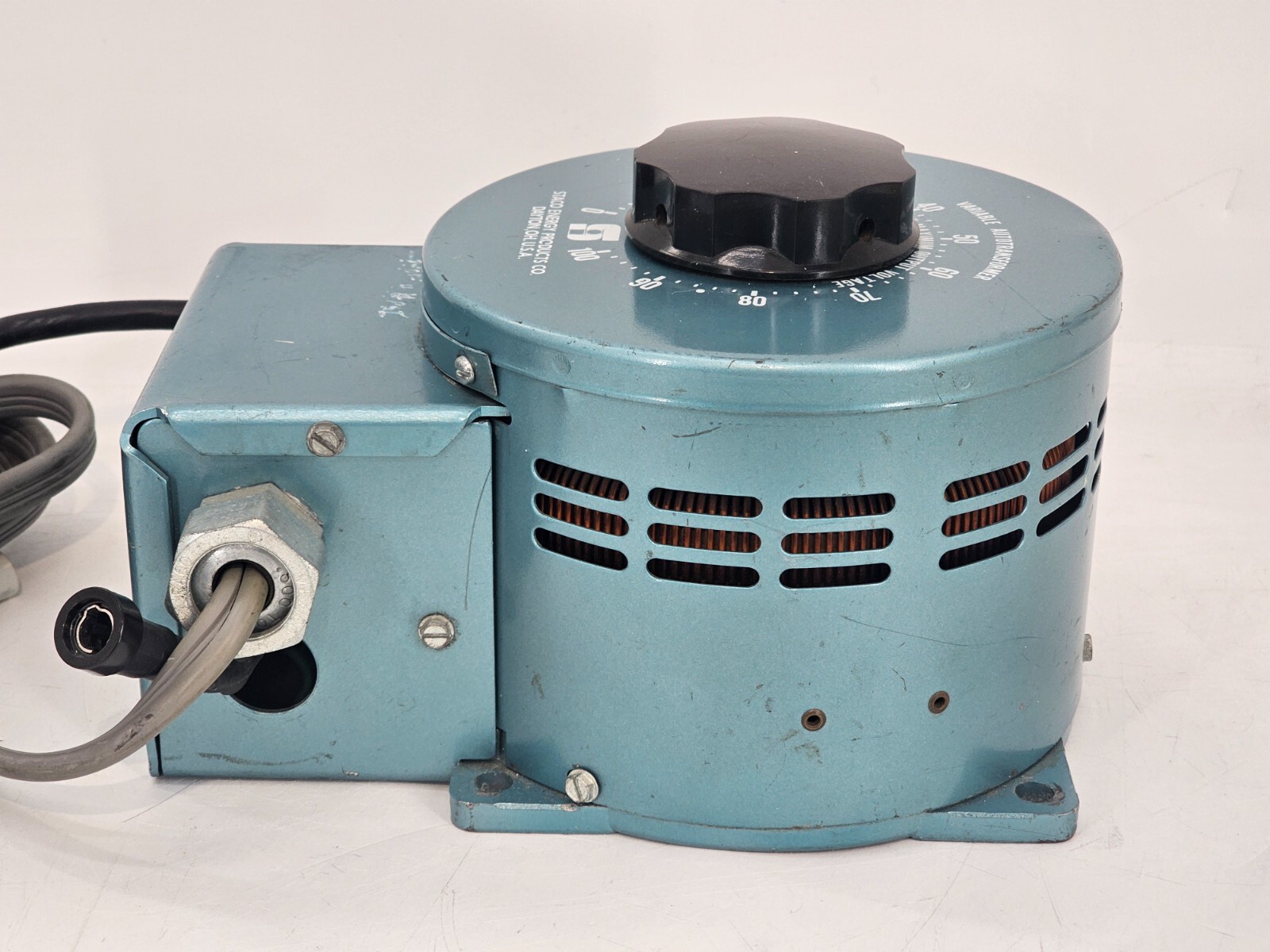 Staco Energy Products Model: 1510CT-2 240V to 280v 15A 50/60 Hertz