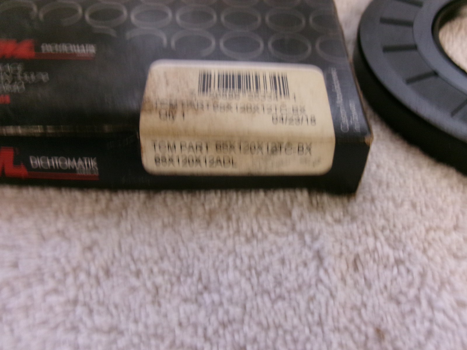 NIB TCM Oil Seal 65X120X12TC-BX