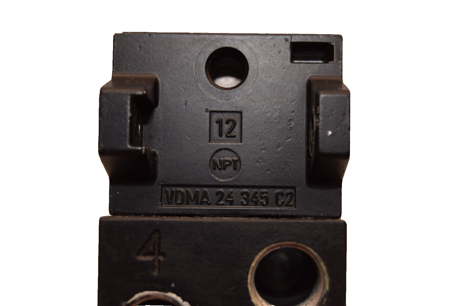 Ross Manifold Sub-Base Base 665K91 VDMA 24 345 C2 , VDMA24345C2