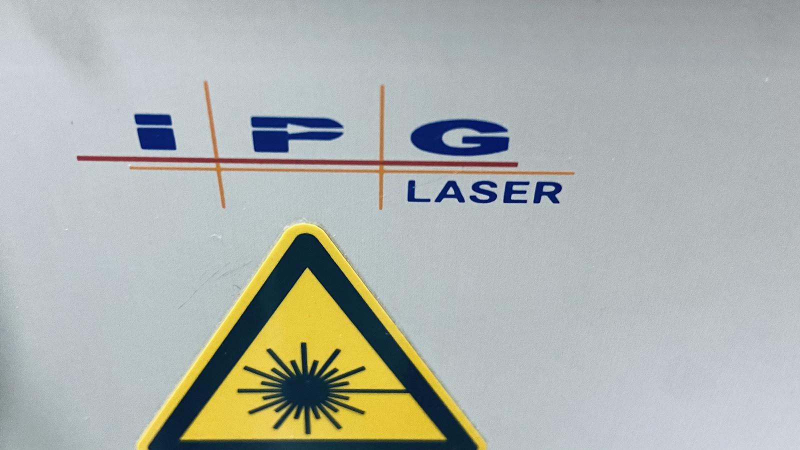 IPG FIBER LASER IPG – YLR-200-SM-EOS, Germany. SN 8032625, MFG 11/2020