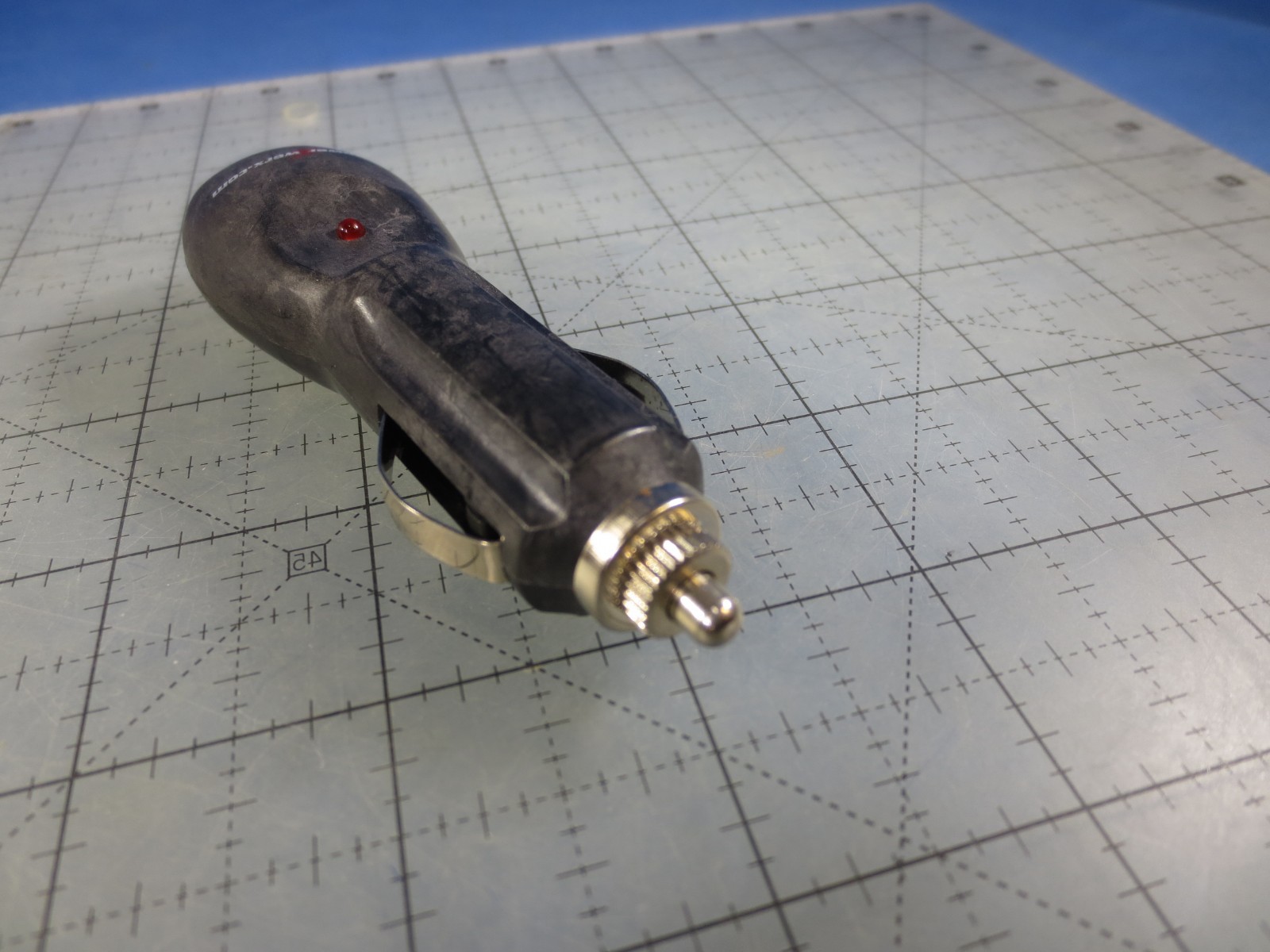CigBuddy, the portable cigarette lighter plug to Powerpole adapter