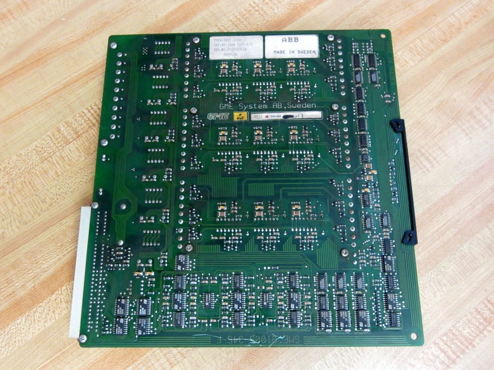ABB 3HAB2207-1 Servo DSQC 236D 3HAB2207-1/2 – GME:91005-345-F