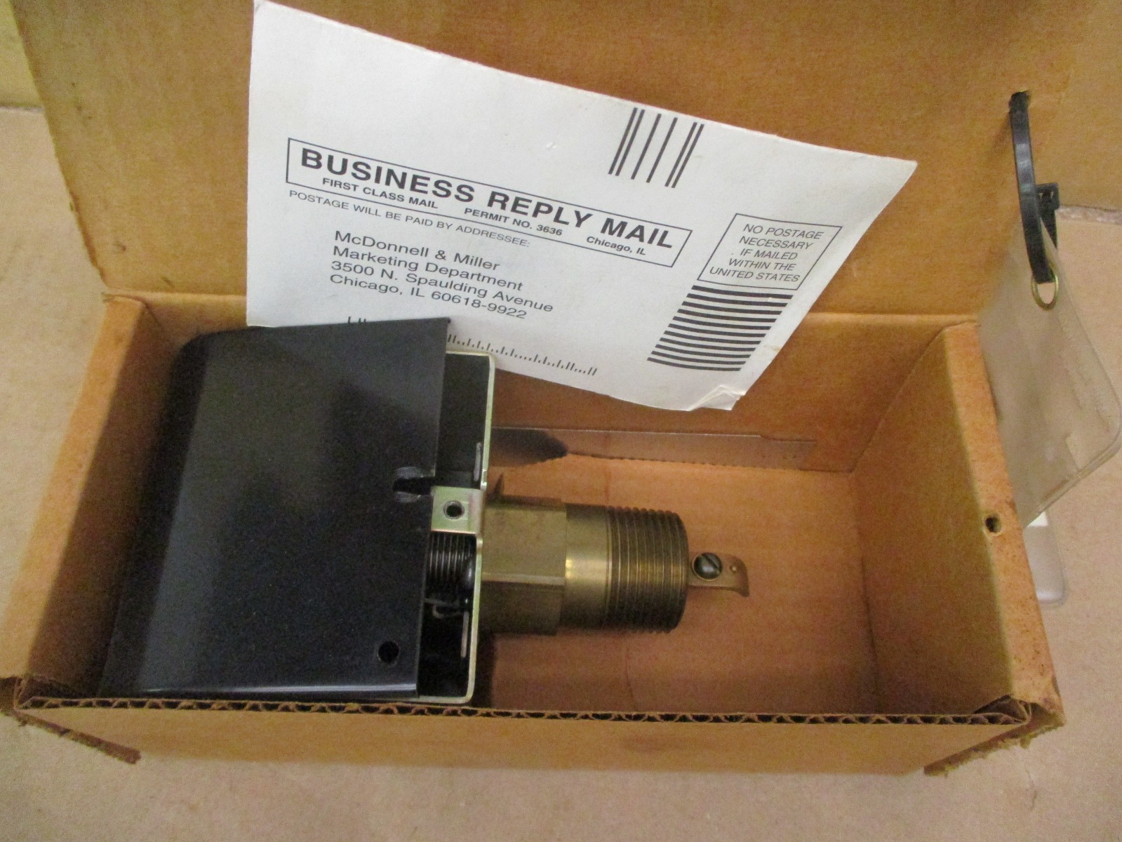 New Open Box ITT McDonnell & Miller FS4-3 Flow Switch 1NPT 114400 52705PRX