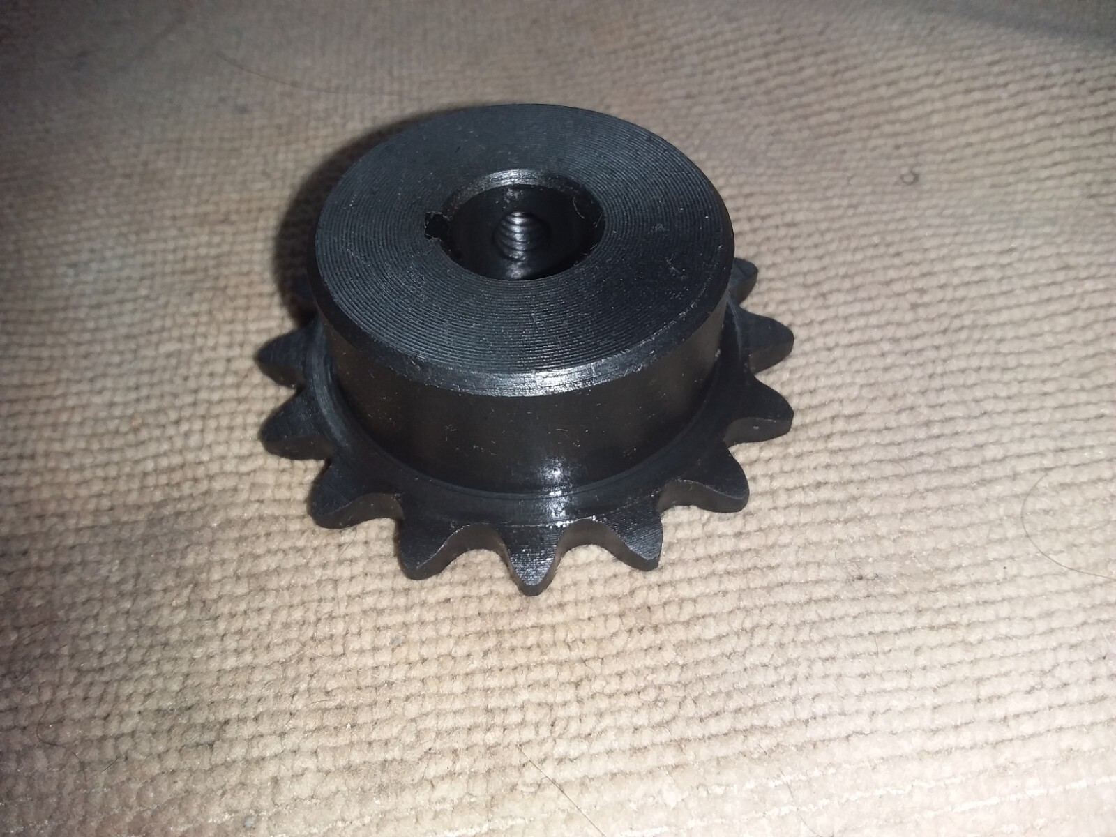 H35B16-1/2″ 1/2 Inch Shaft Keyed Round Bore Sprocket #35 Roller Chain 16 Tooth