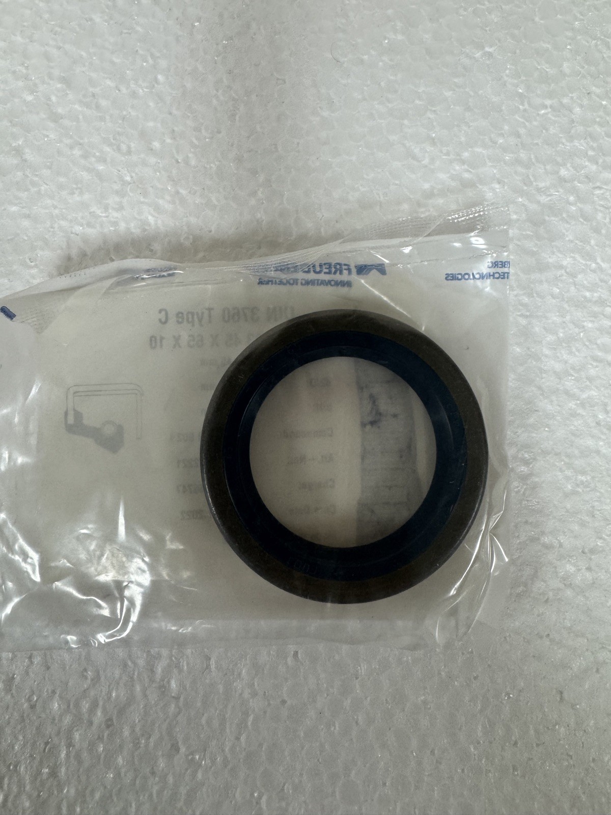 FREUDENBERG DIN 3760 TYPE C B2FUD3 45mm X 65mm X 10mm (ROTARY SHAFT SEAL)