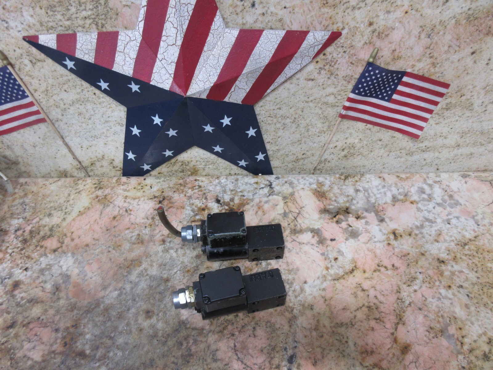 NIPPON GEROTOR NGK SOLENOID VALVE MV2-3A-A1-T 4L EACH 1