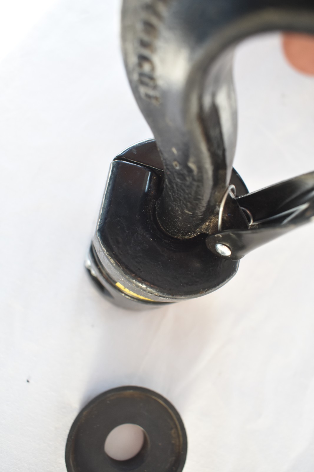 1000kg, 1 ton Bottom Hook Assembly for 1/4 Chain DIN 15401 Black