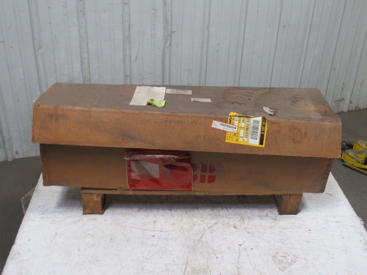 ABB Robotics 3HAC6994-1 IRB 6400R Hydraulic Balancing Cylinder 7″ Bore X 27″ Str