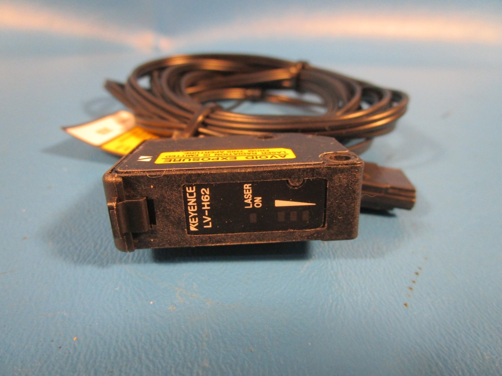 Keyence LV-H62, retro-reflective Sensor Head, Spot Type, Visible Red Semiconduct