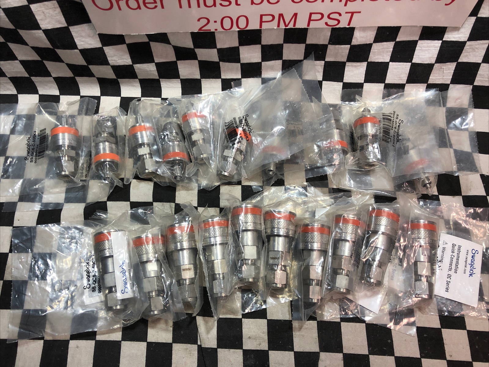 SWAGELOK Quick Connect 3/8″, SS-QC6-D-600K2 & SS-QC6-B-600K2, LOT OF 10 SETS
