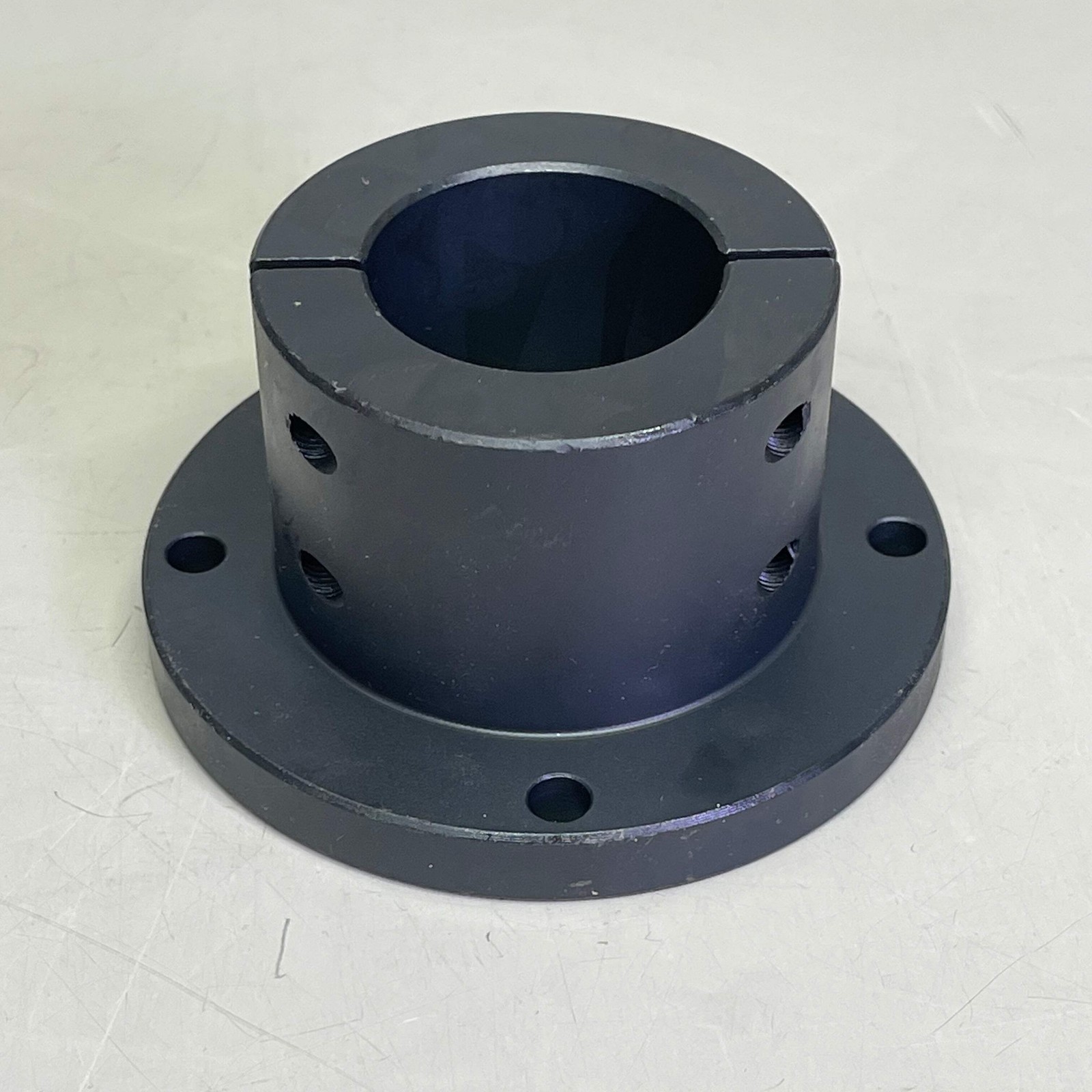 STAFFORD Flanged Shaft Mount, Made In USA 1-1/2″ Dark Grey Steel 1L108MXR