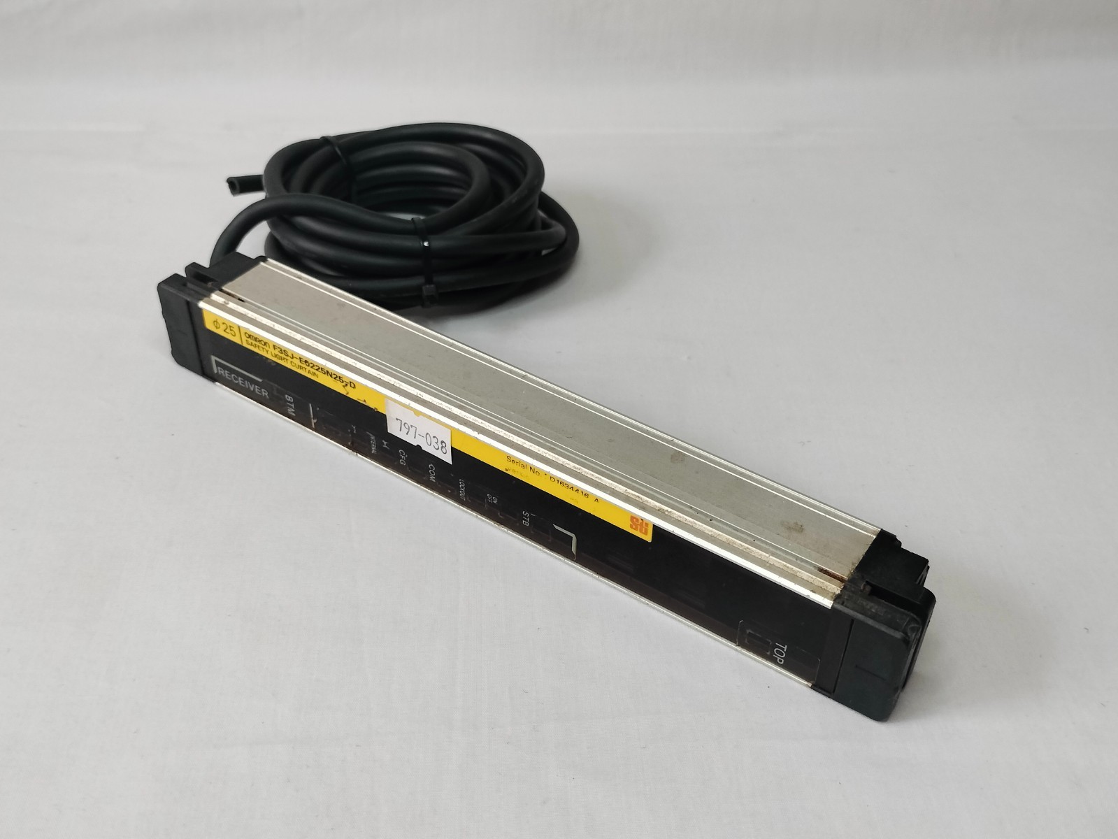 Omron F3SJ-E0225N25-D F3SJE0225N25D Safety Light Curtain Receiver Made in Japan
