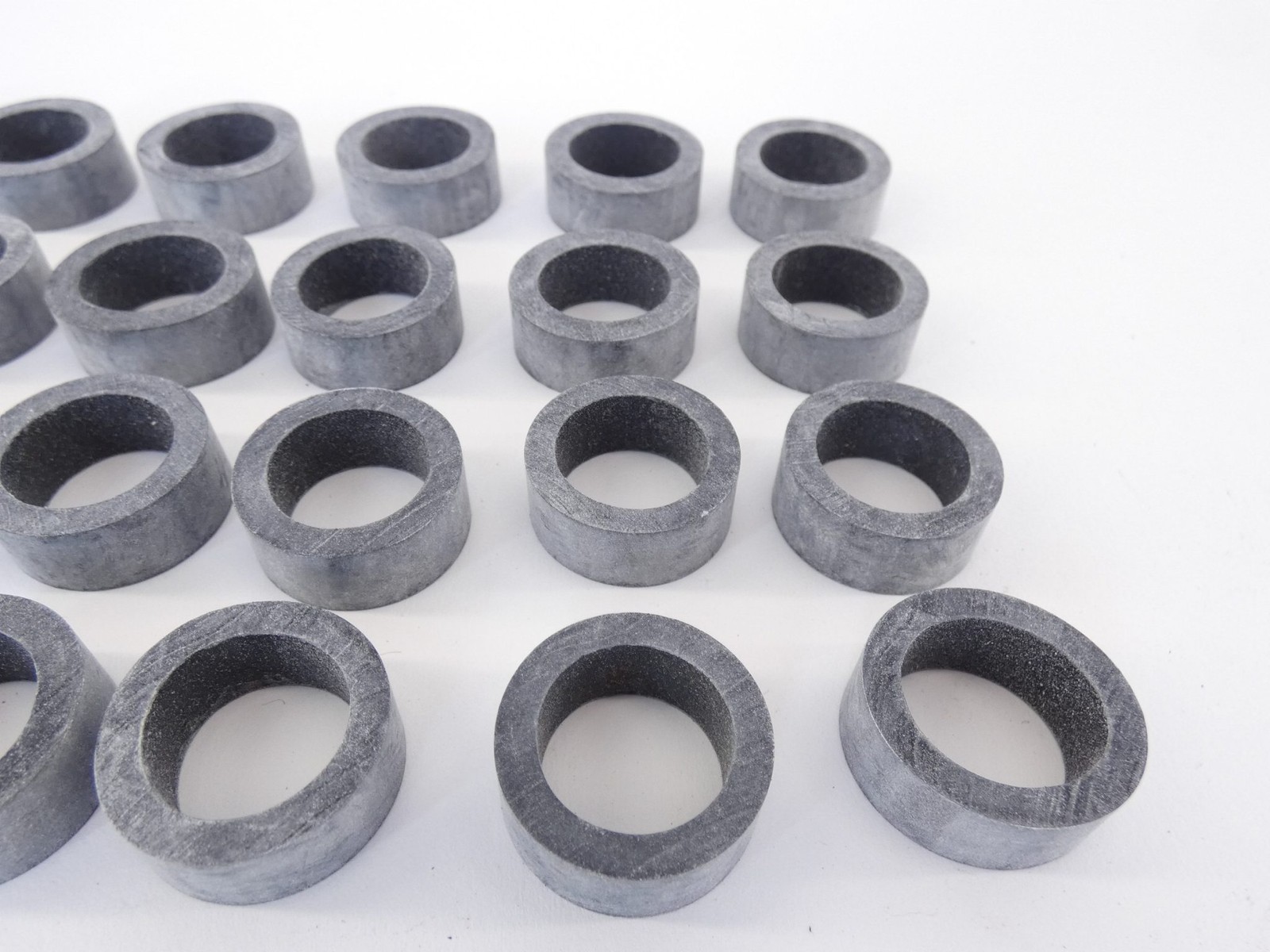 *Box of 24* TGR Gage Glass Washer 5/8″ EPDM – NEW Surplus!