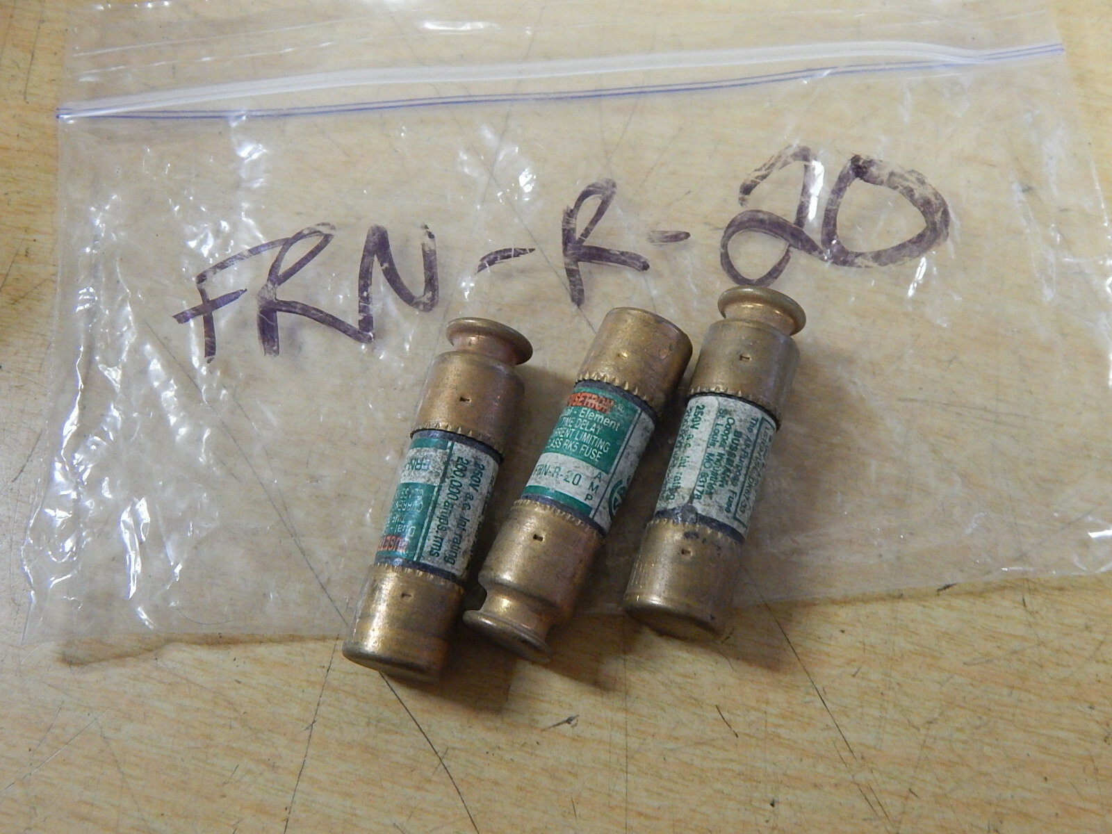 NEW Fusetron FRN-R-20 20A Fuses, Lot of 3 *FREE SHIPPING*