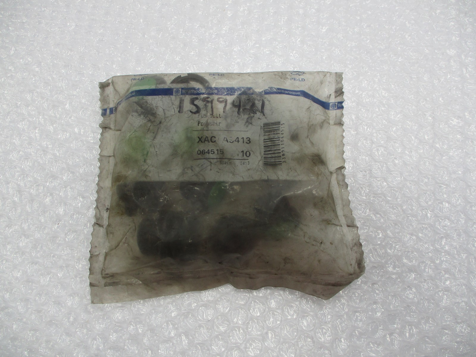 TELEMECANIQUE XACA9413 SWITCH CAP PKG OF 10 NSMP