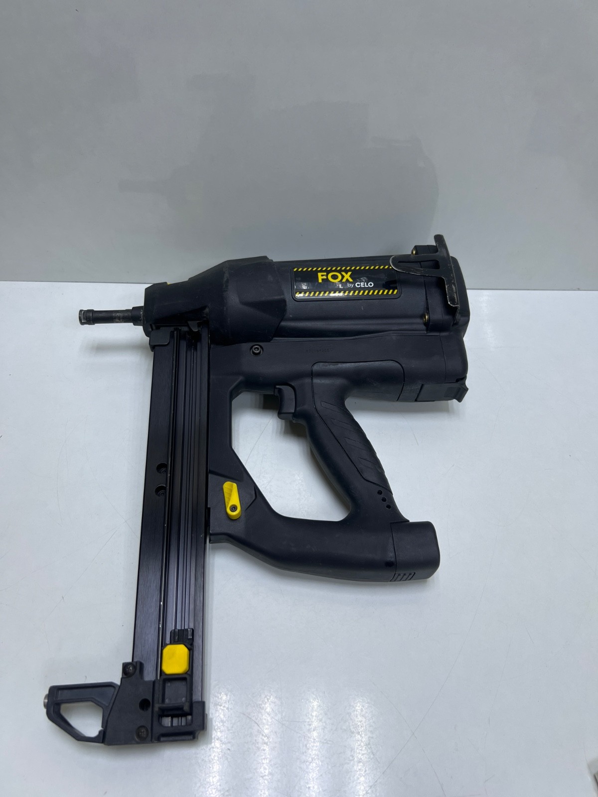 CELO Cordless Gas Nailer FOX 40 (Only Unit)