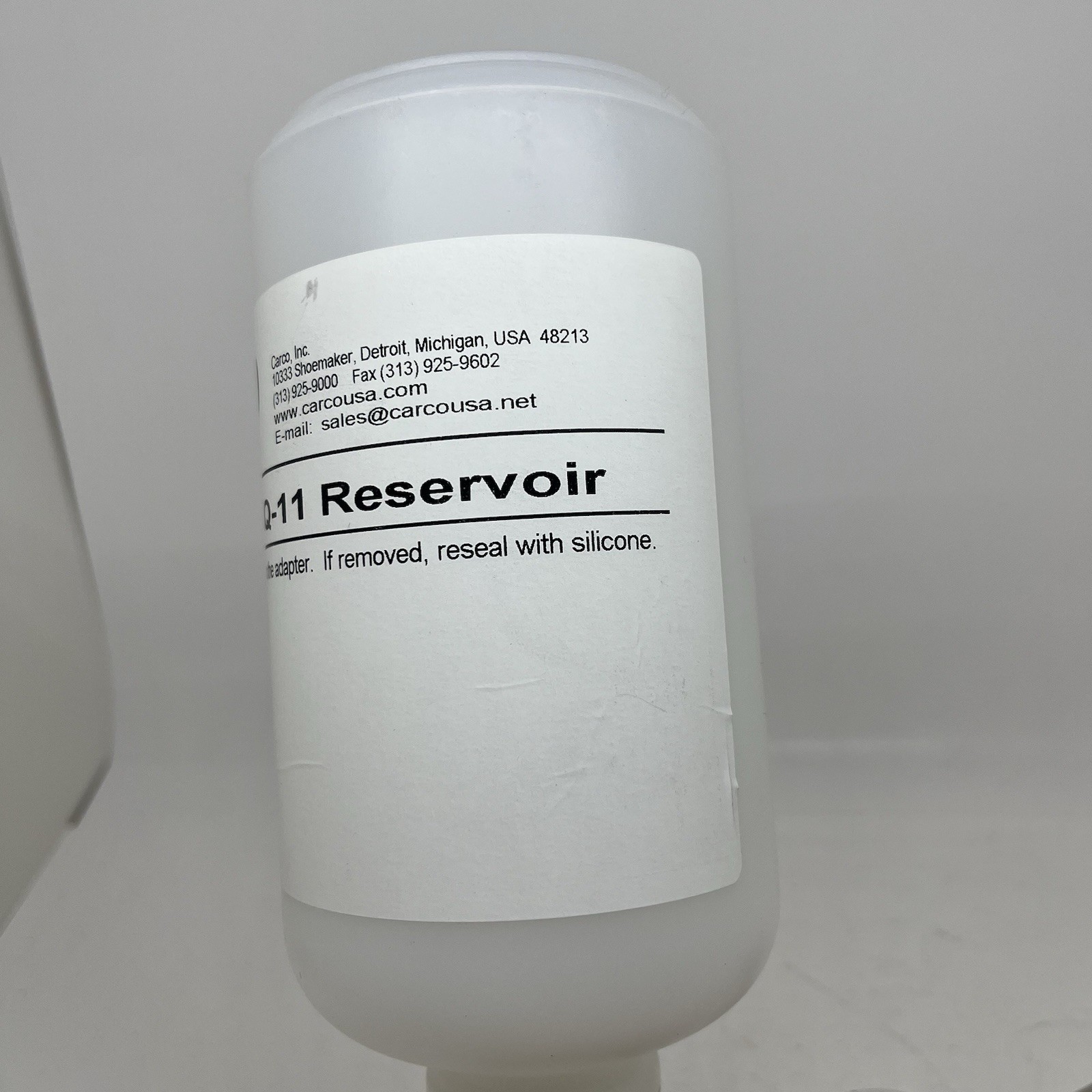 Carco ES-374-RQ-11 Reservoir Feeder Plastic Bottle W/ Mounting Bracket New