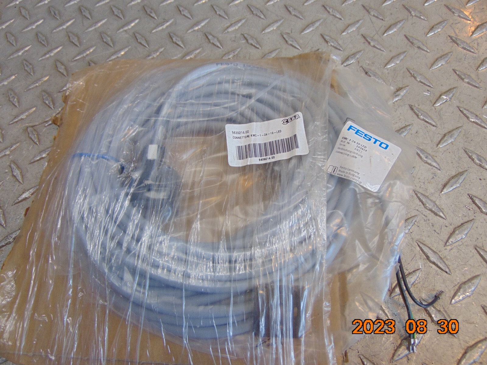 FESTO KMC-1-24-10-LED 10M CONNECTING CABLE 193459