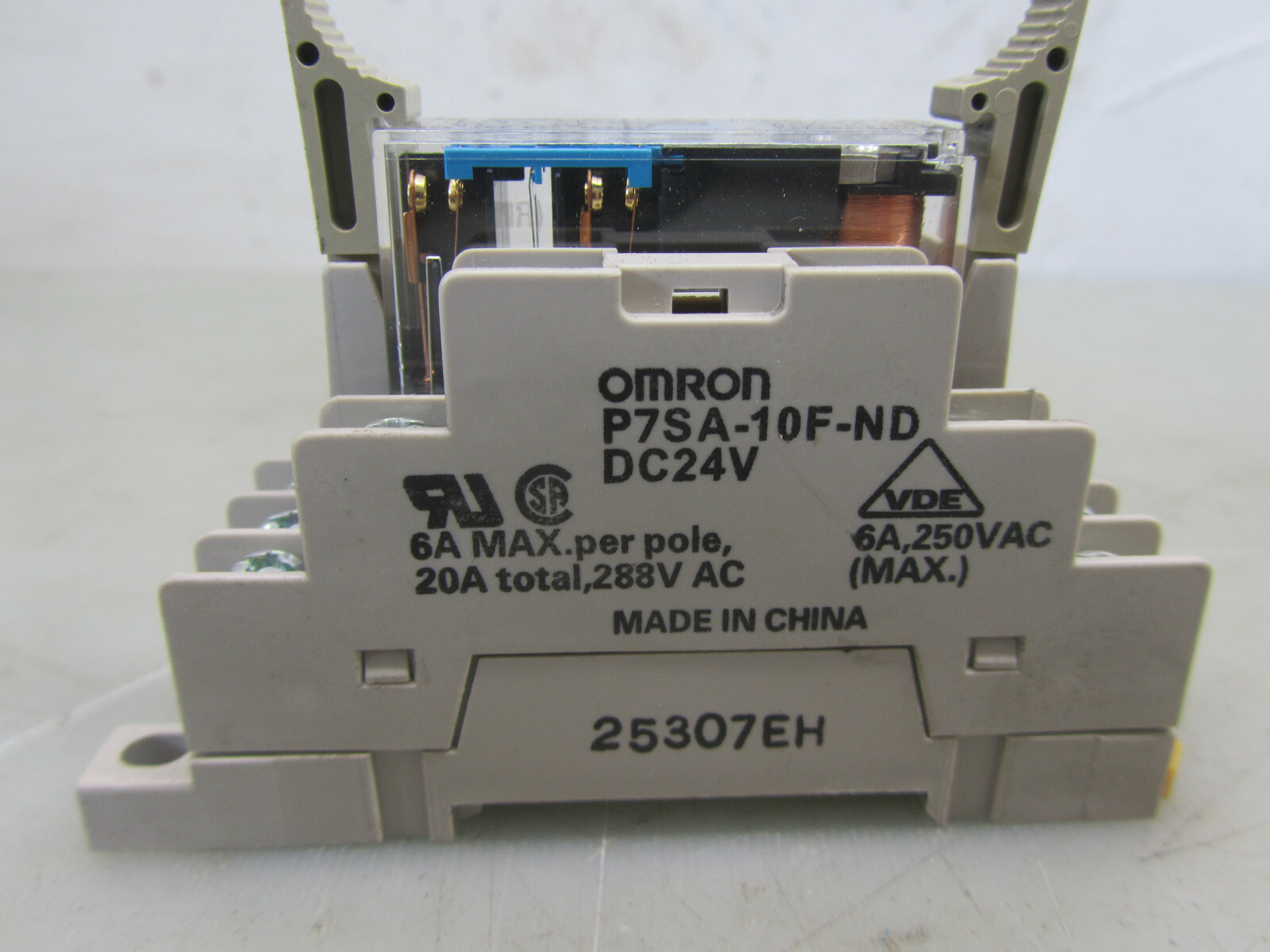 OMRON G7SA-3A1B 24VDC RELAY WITH P7SA-10F-ND BASE