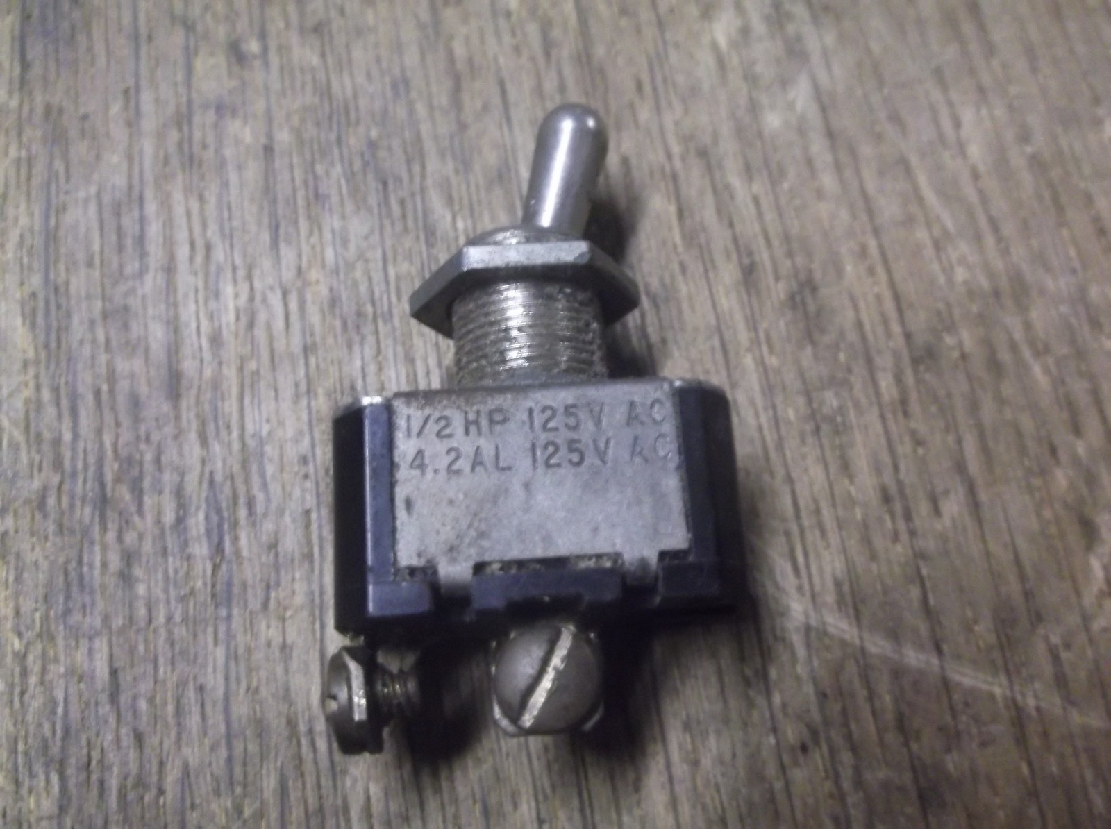 Toggle Switch 10A 25V 15A 125V 3/4 HP 250VAC 1/2HP 125VAC 4.2AL 125VAC