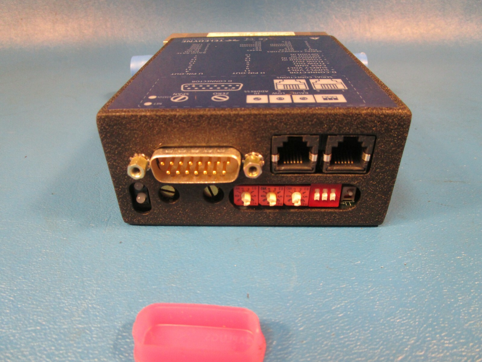 Teledyne Hastings HFC-D-302 Flow Controller, Range: 15, Gas: SCCM/SO2, 20 PSIG