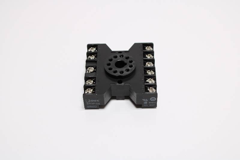 IDEC SR3P-06 NSNBC01 – RELAY
