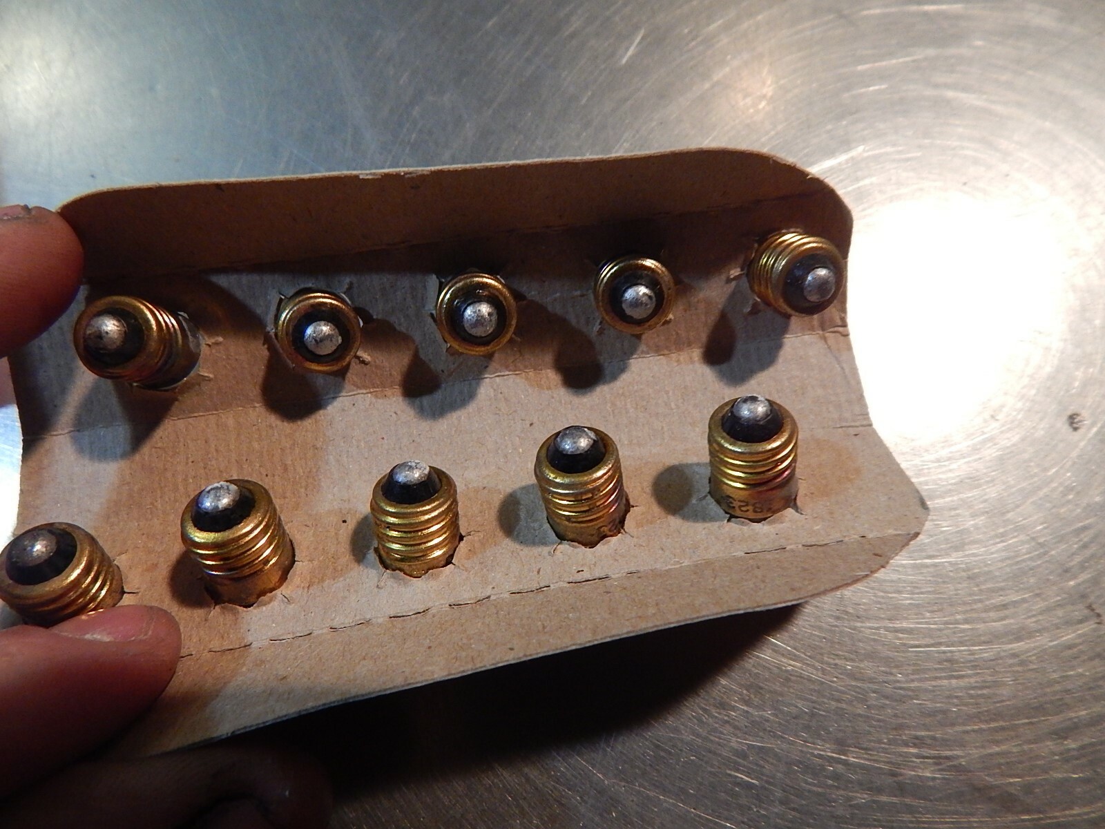NEW Chicago Miniature Lamps 1823 General Instrument, Lot of 10 *FREE SHIPPING*
