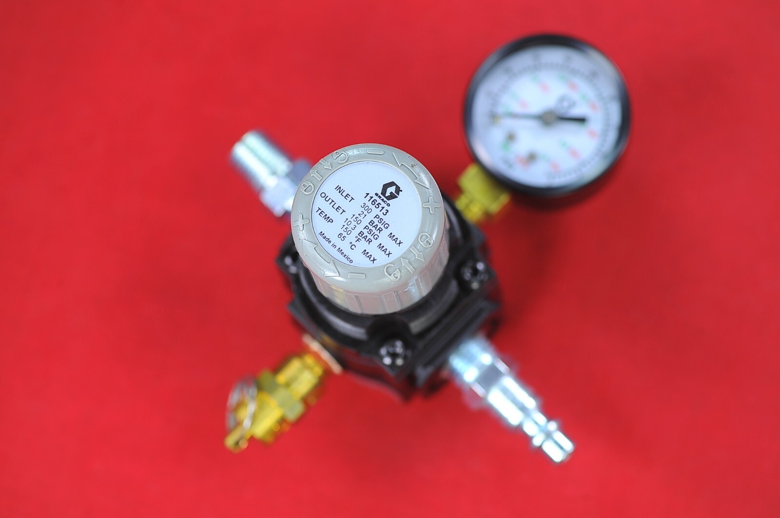 Graco Air Pressure Regulator and Gauge 0-100 psi NEW In BOX, Sealed 116513