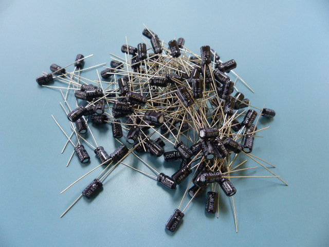 Elcon SMA16V100M Qty of 100 per Lot 10uf 16v Radial 4x7mm 85 DEG. ELCON
