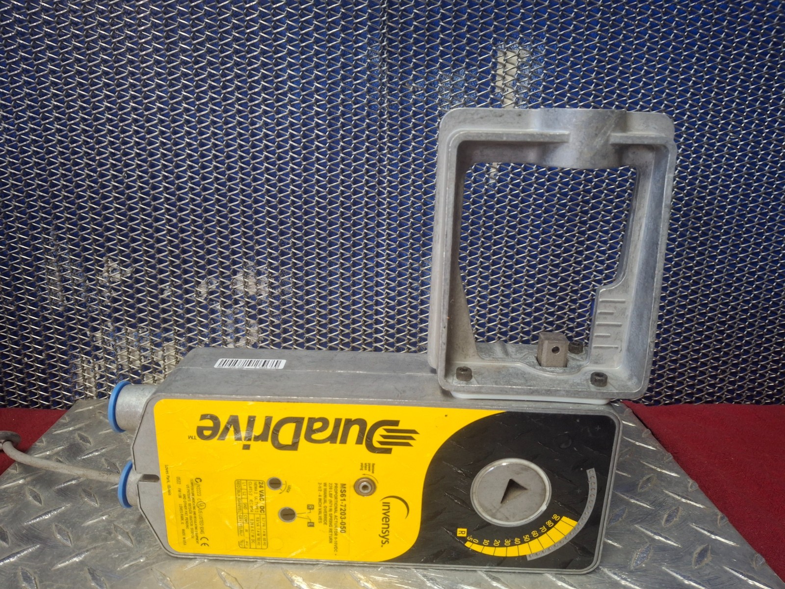 Dura Drive Invensys MS61-7203-050 Spring Return Proportional Actuator 220 LB