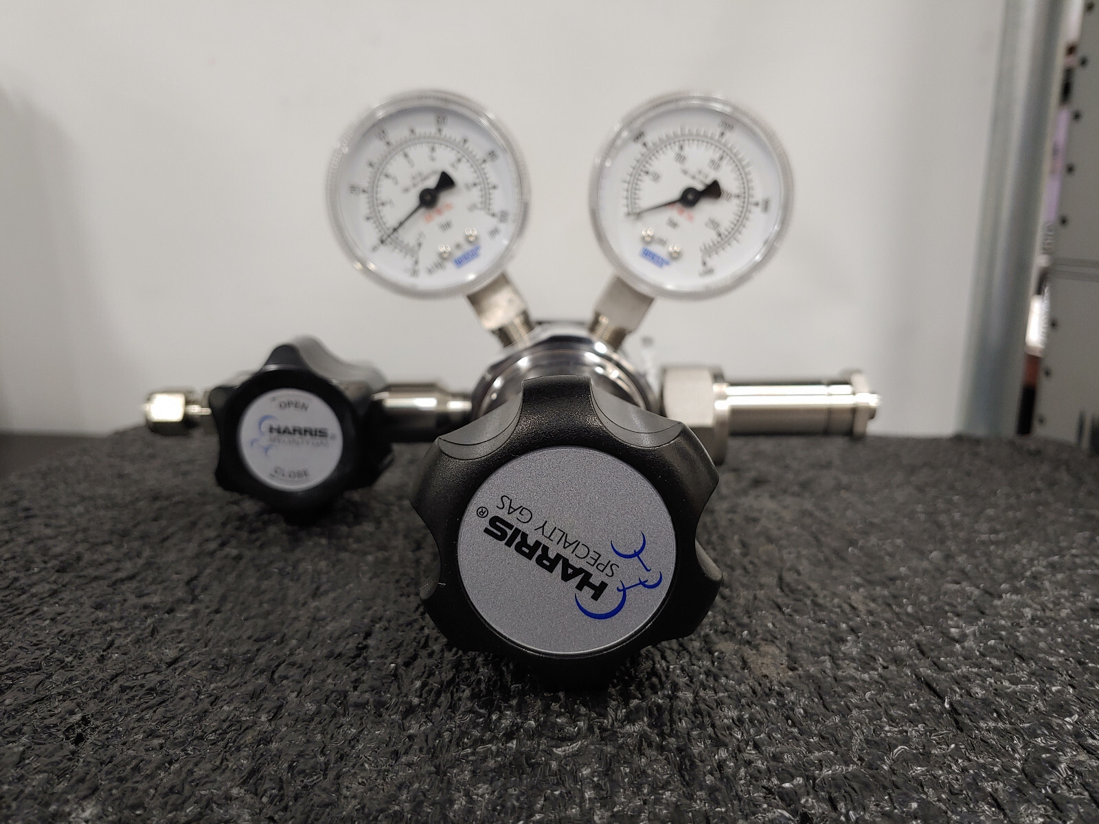 HARRIS KH1109 High Purity Two Stage Gas Regulator
