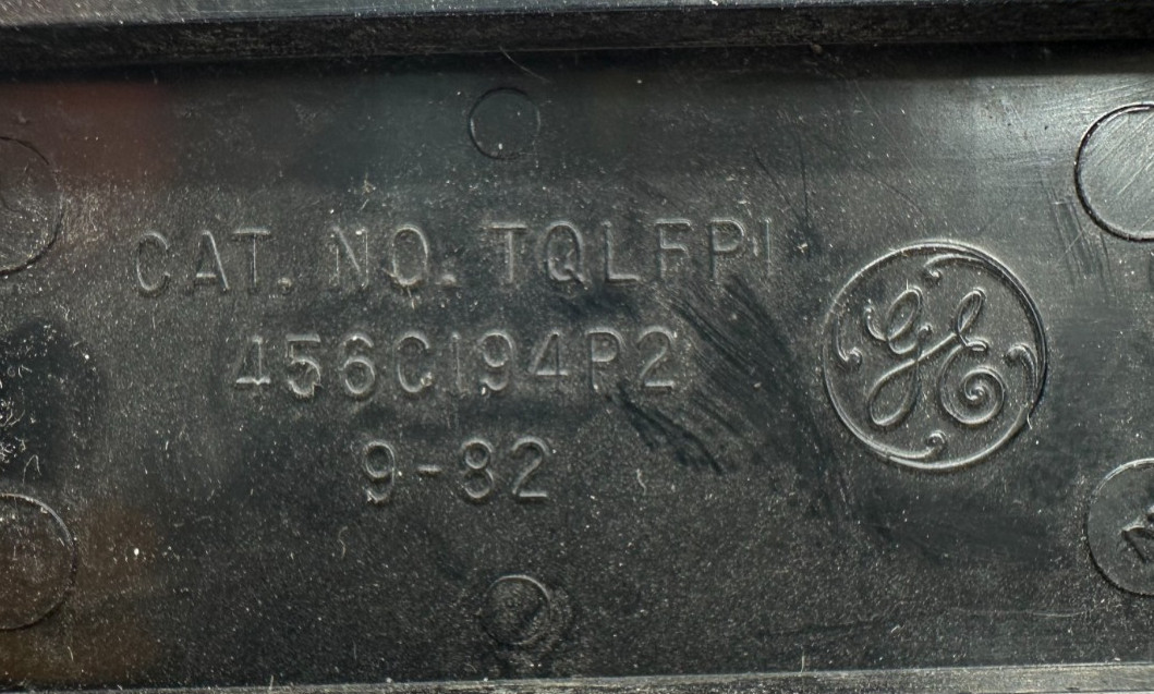 Lot of 8 General Electric TQLFPI Filler Plate 1″x2-1/2″ 456CI94P2 – No Box