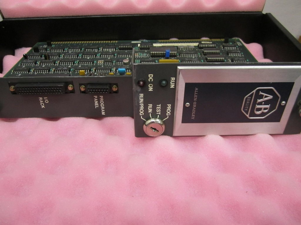 Allen Bradley 1772-LH Interface Module 1772LH 960081 Rev.2 w/o Key