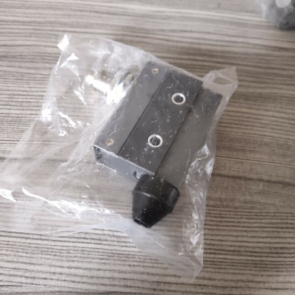 1pcs YBLXW-6/11BZ Limit microswitch Travel switch Fast Shipping