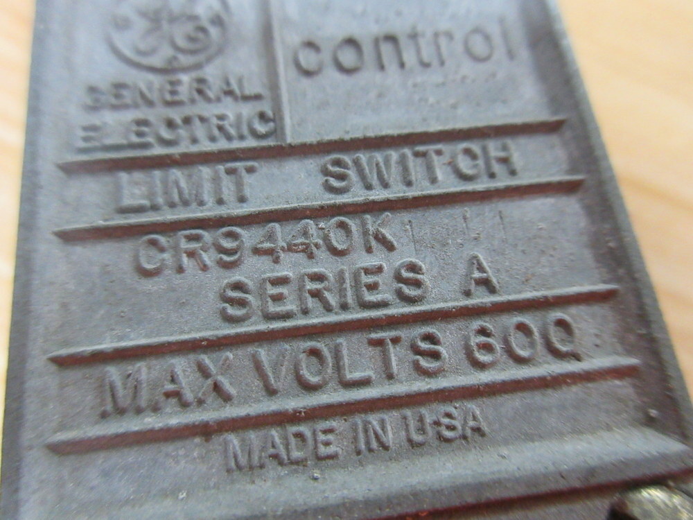 GE General Electric CR9440K1J1 Limit Switch Series A