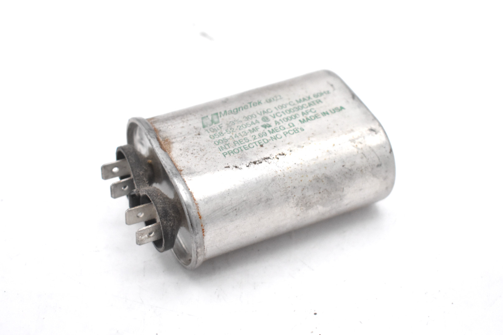 MAGNETEK VC10030CATR 10UF 3% 300VAC 100C MAX 60HZ CAPACITOR