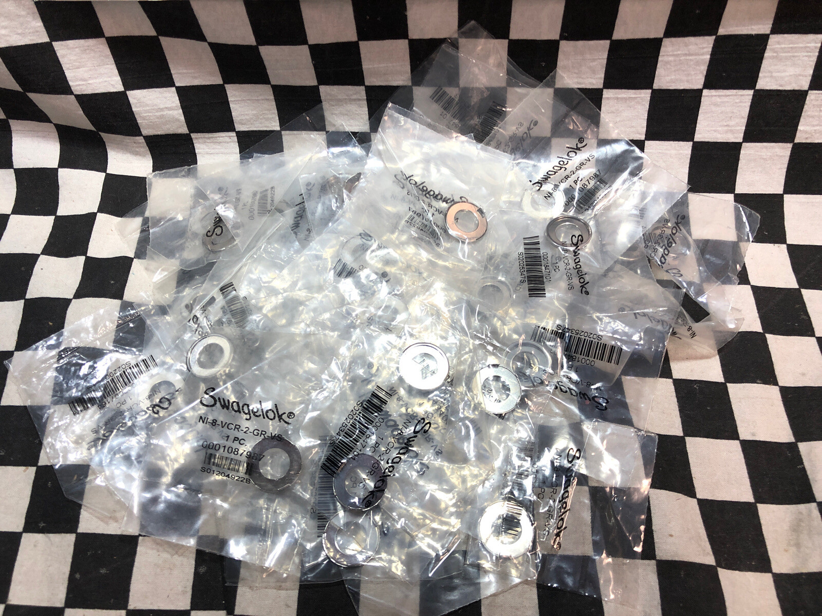 SWAGELOK Gasket Retainer 1/2″, NI-8-VCR-2-GR-VS, LOT OF 50, SHIPSAMEDAY#1608Q3