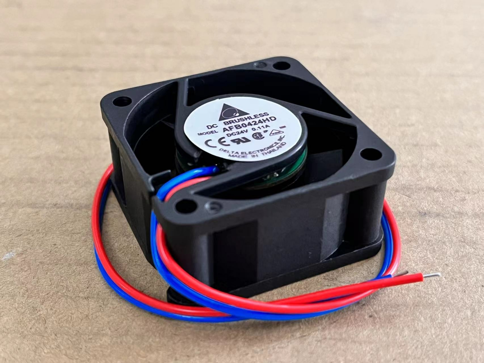 1pcs Delta EFB0424HD 4CM 4020 24V 0.10A 40mm double ball inverter fan