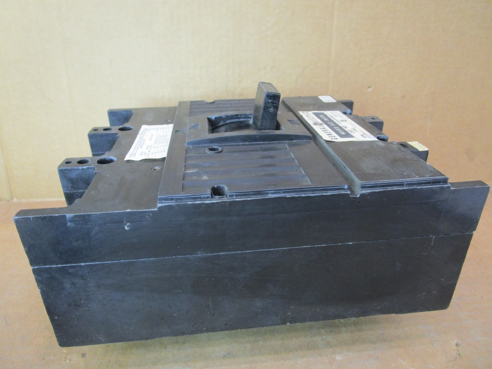 General Electric TJK636Y600 600A 3 Pole 600VAC Molded Case Switch 51597LR