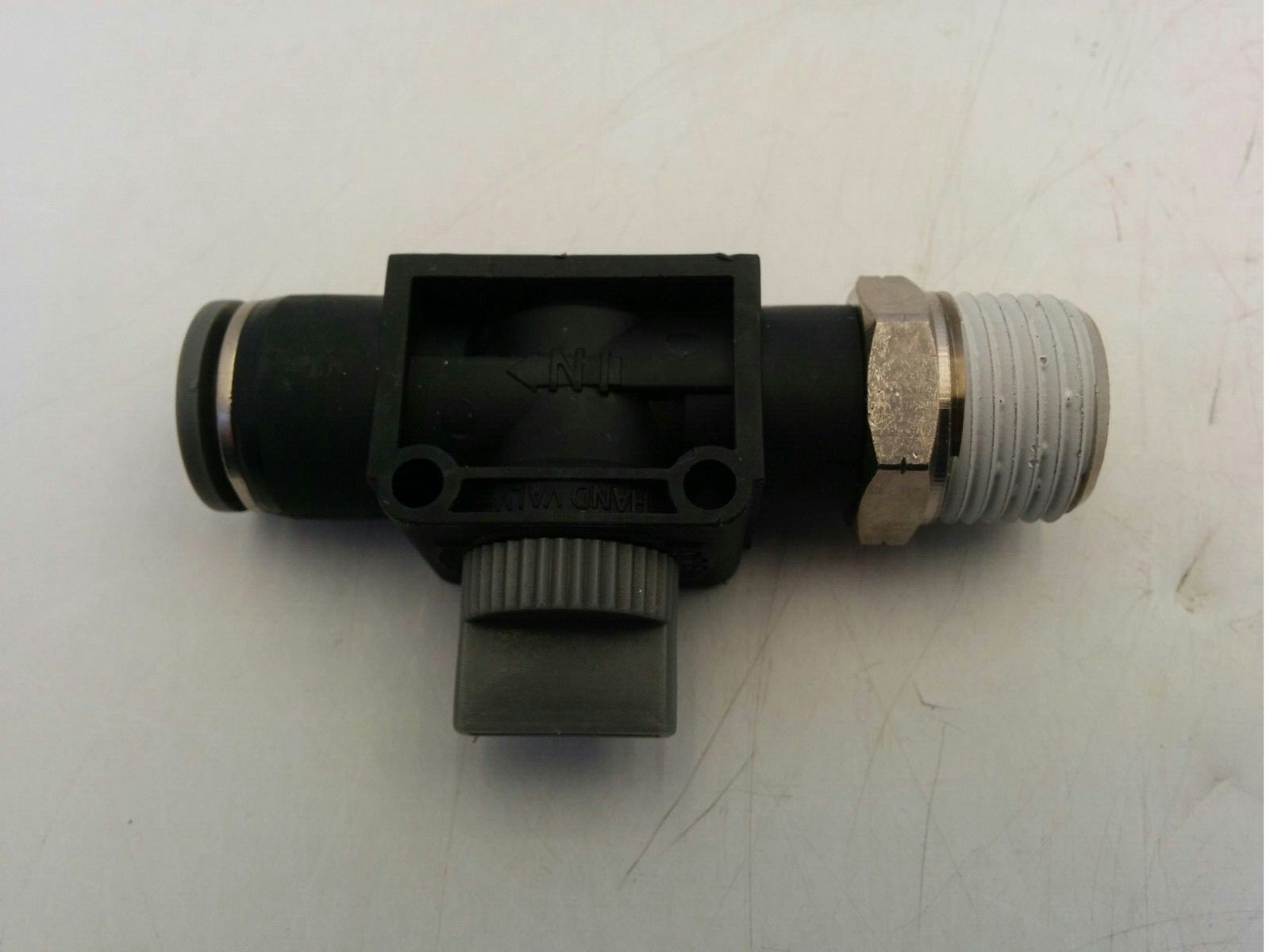 NORGREN C24GJ0748 HAND VALVE THREAD TO TUBE, 1/2″ NPT X 1/2″ OD TUBE, NNB