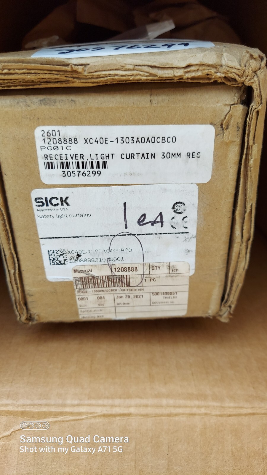 New Sick 1208888 XC40E-1303A0A0CBC0 C4000 Safety Light RECEIVER