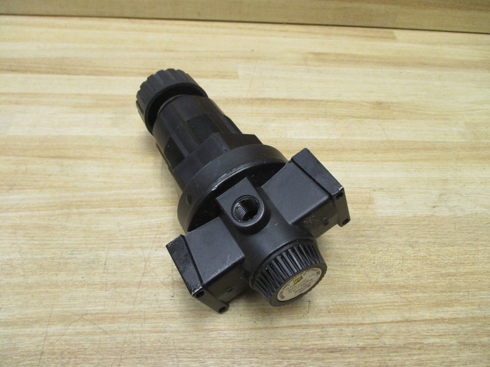 Master Pneumatic Detroit R100-4 Regulator R1004