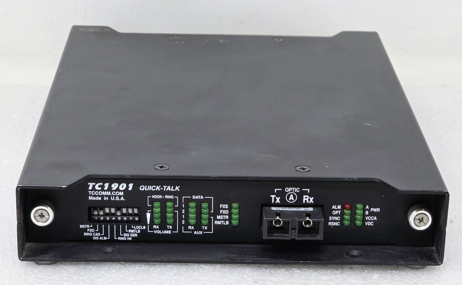 TCCOMM TC1901 Quick talk ASYNC/SYNC FIBER OPTIC MODEM TC1901S-L1-SC-5-12
