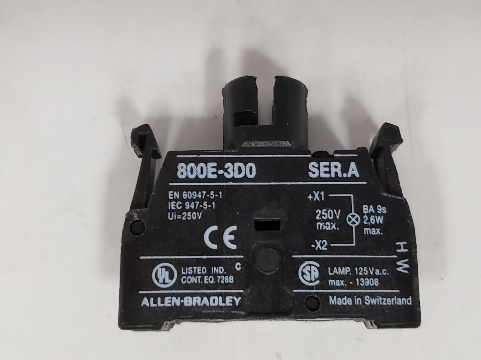 ALLEN BRADLEY 800E-3D0 PILOT LIGHT MODULE 22.5MM 250VAC 2.6W (LOT OF 4)