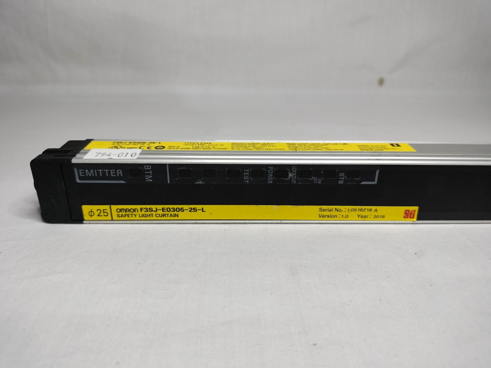 Omron F3SJ-E0305-25-L F3SJE030525L Safety Light Curtain Emitter Made in Japan