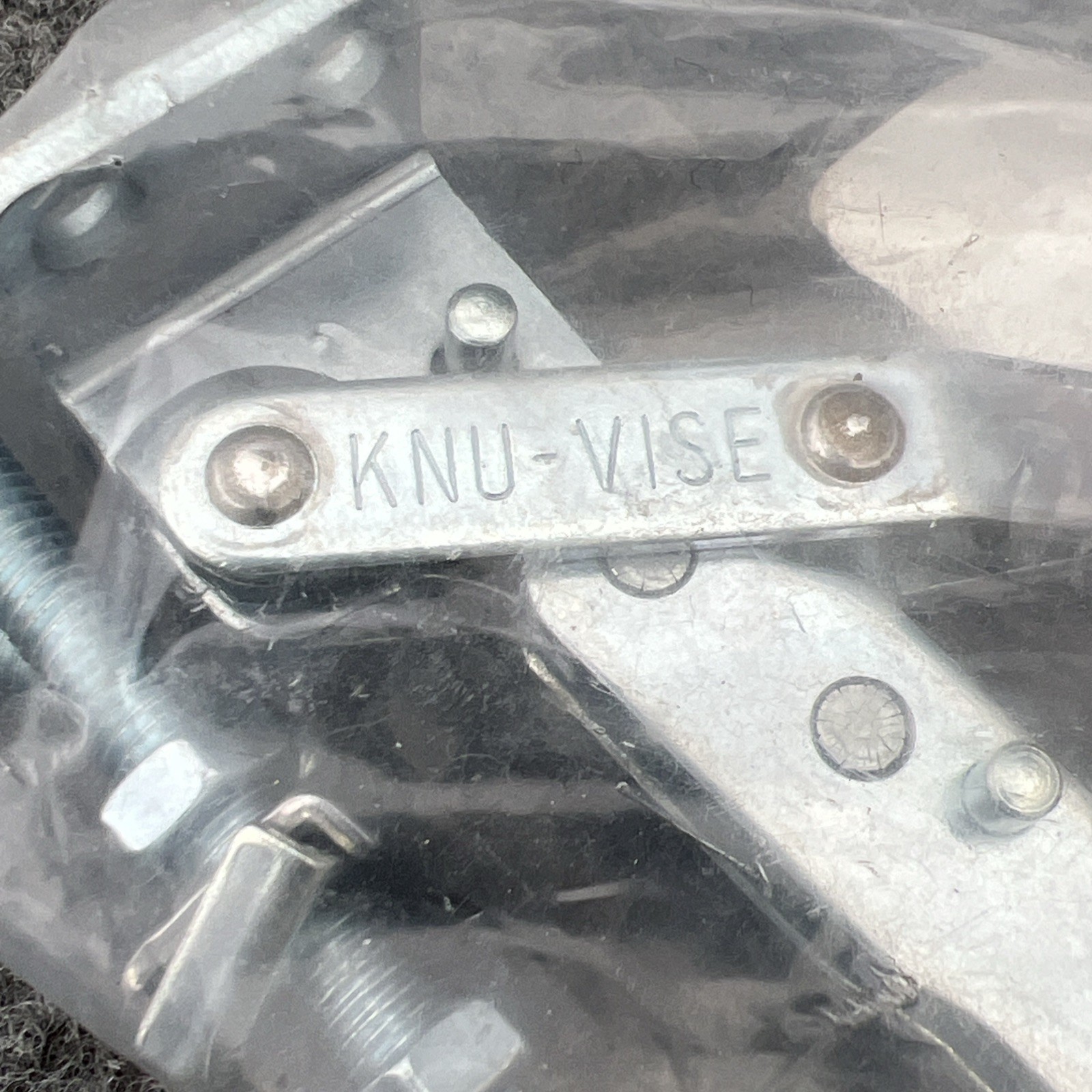 Knu-Vise V-200-2S Hold Down Clamp A8535HM New Other