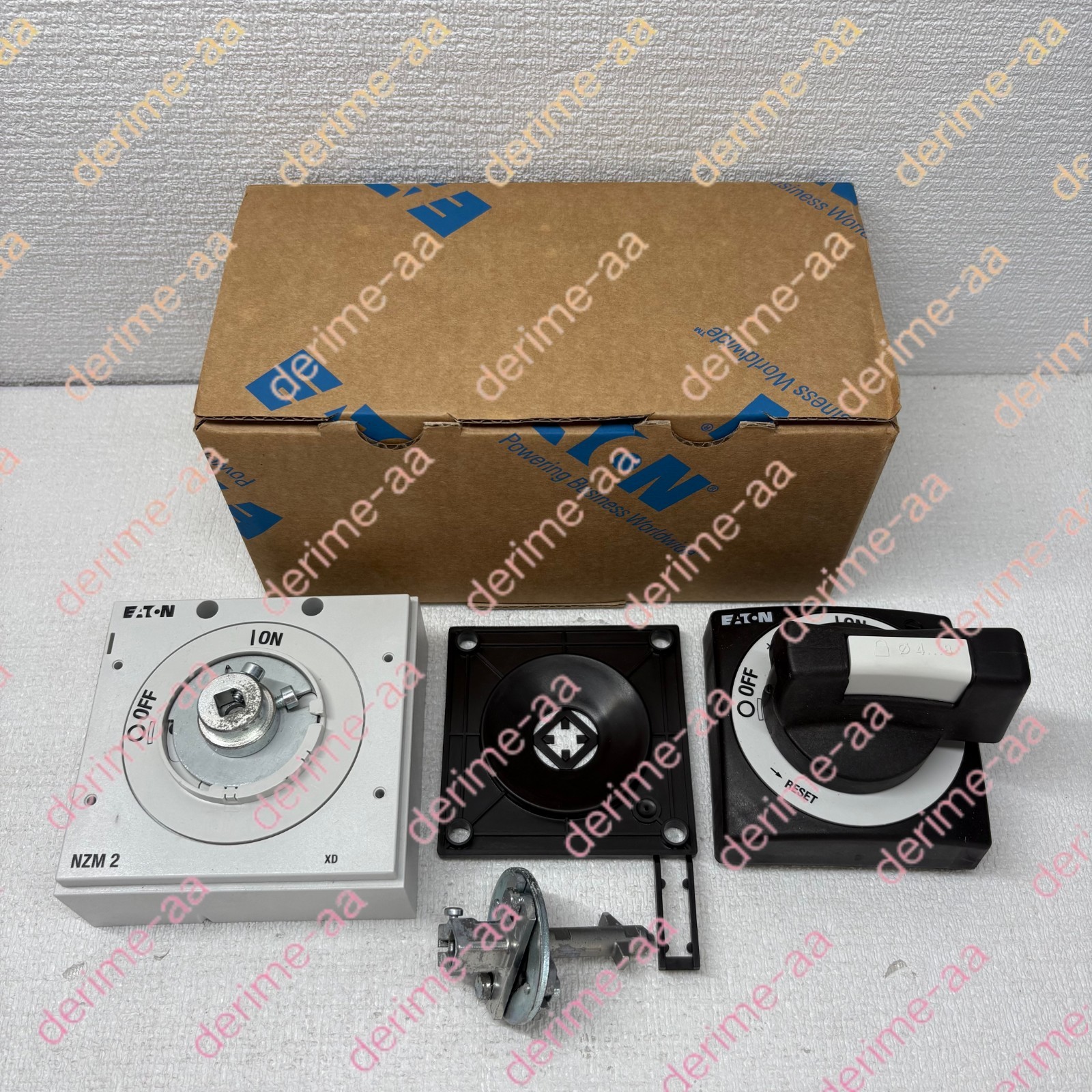 Eaton NZM2-XTVD-60 lever key#1pcs new in box