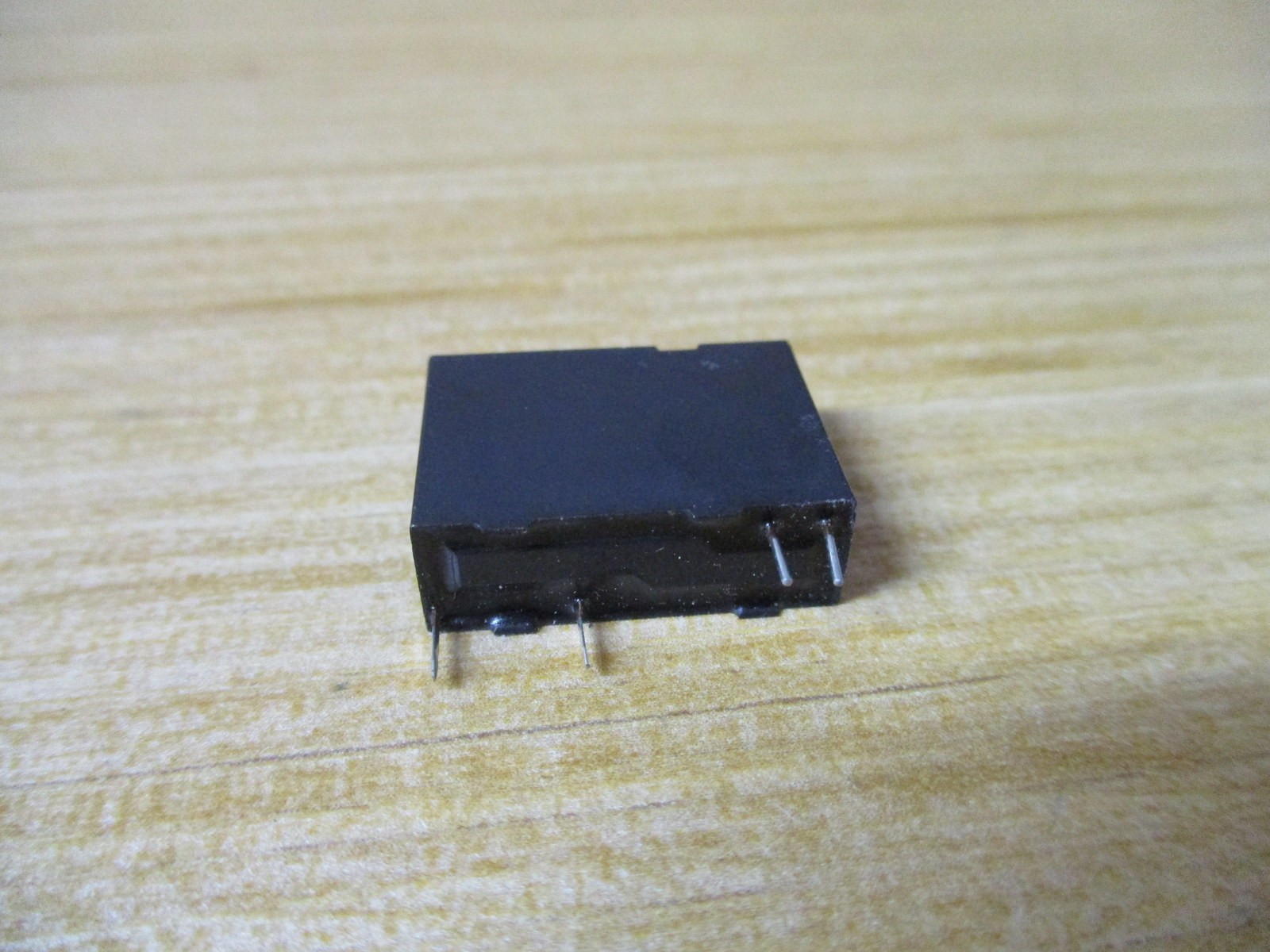 Fujitsu F3AA012E-12V FTR Relay F3AA012E-12VDC
