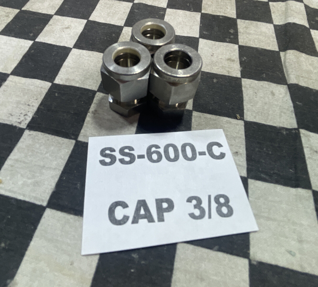 SWAGELOK SS-400-7-2 & SS-600-C PARKER 4FSC6N-316 & 4FSC4N-316 LOT OF 12#125W5