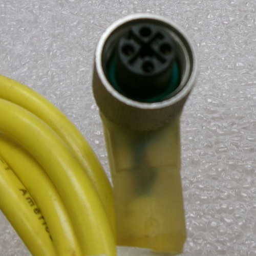 IFM EFECTOR E10903 PNP 4-PIN 90° M12 Connector Cordset USED 4′ L #372L